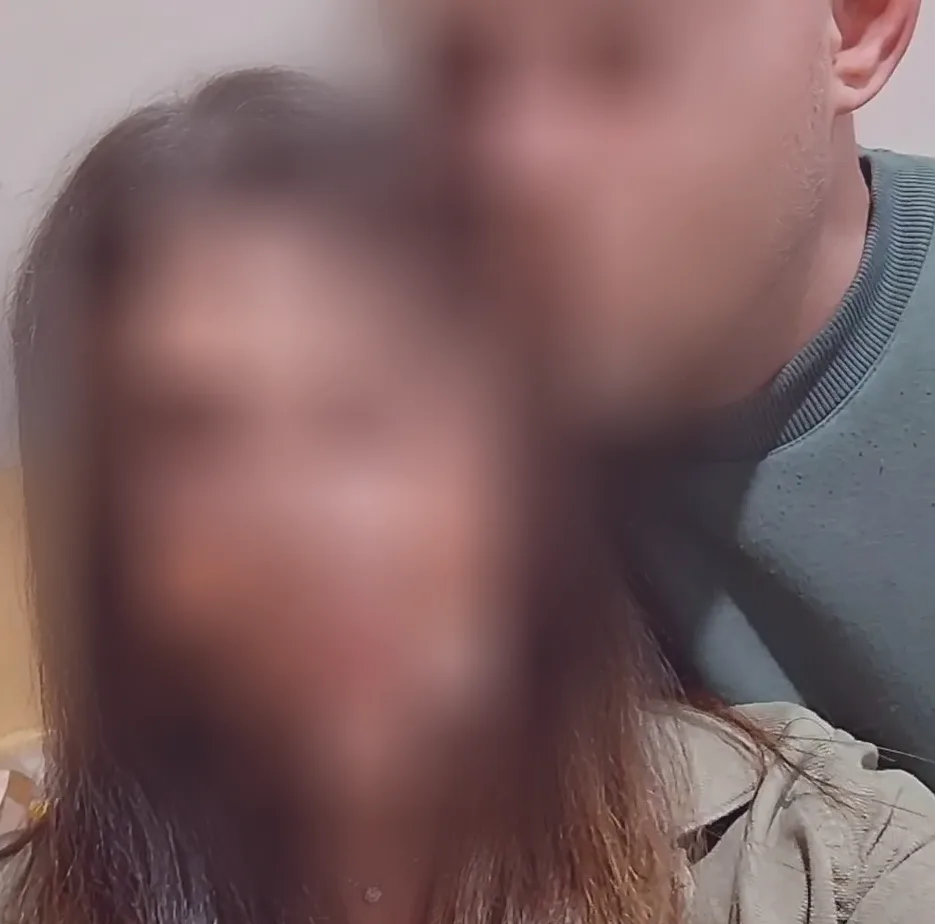 Carina, 32