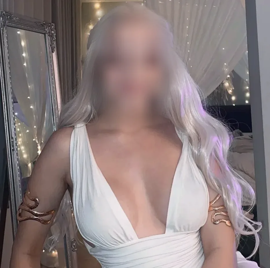 Fatma, 30
