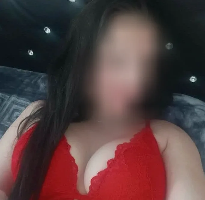 Jacqueline, 35