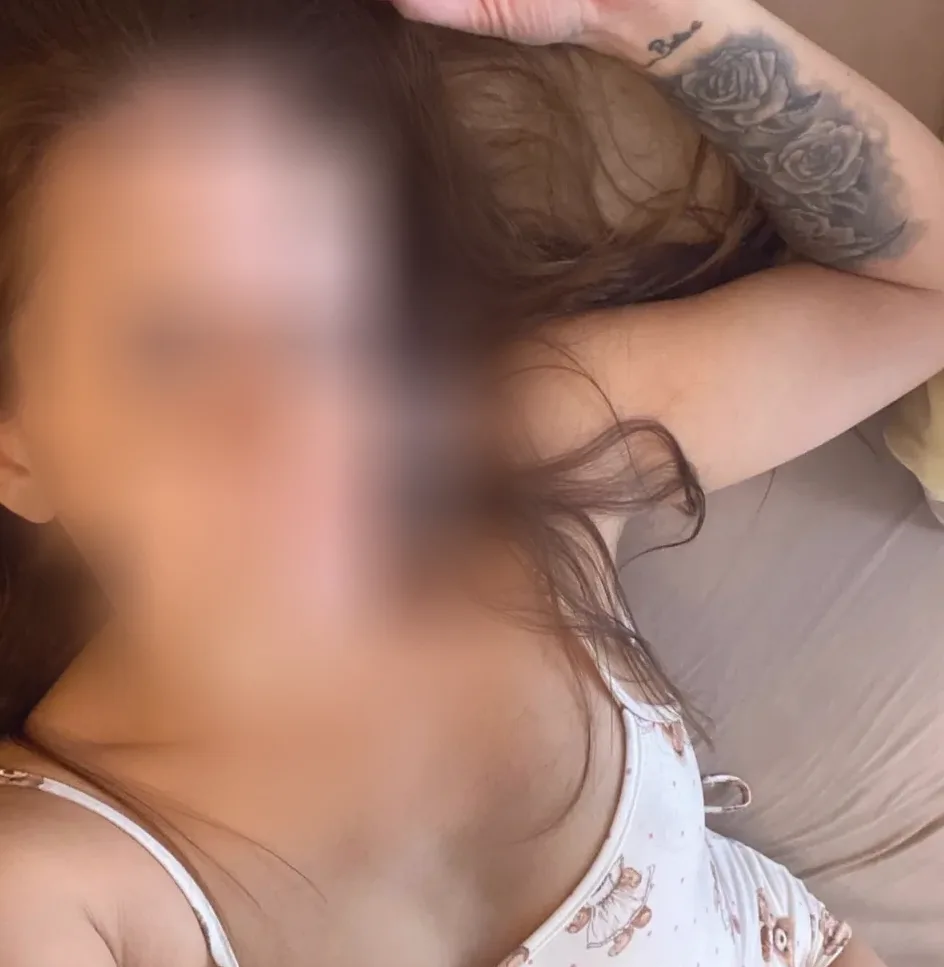 Lena, 25